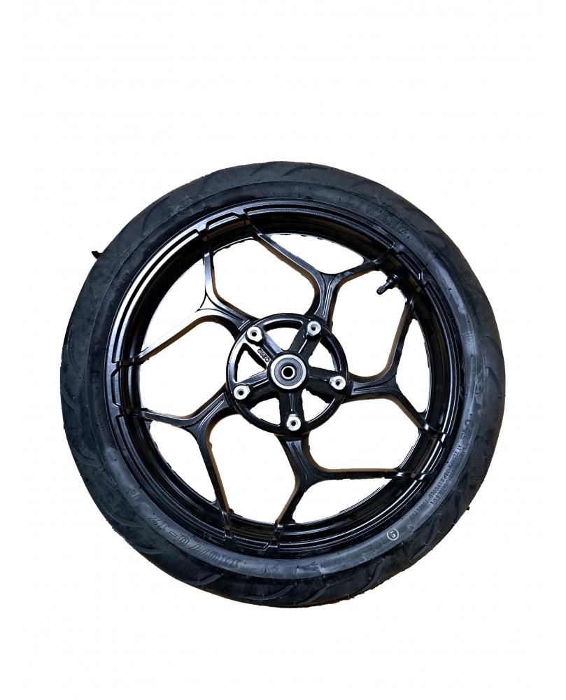 Esiratas rehvidega CP-6